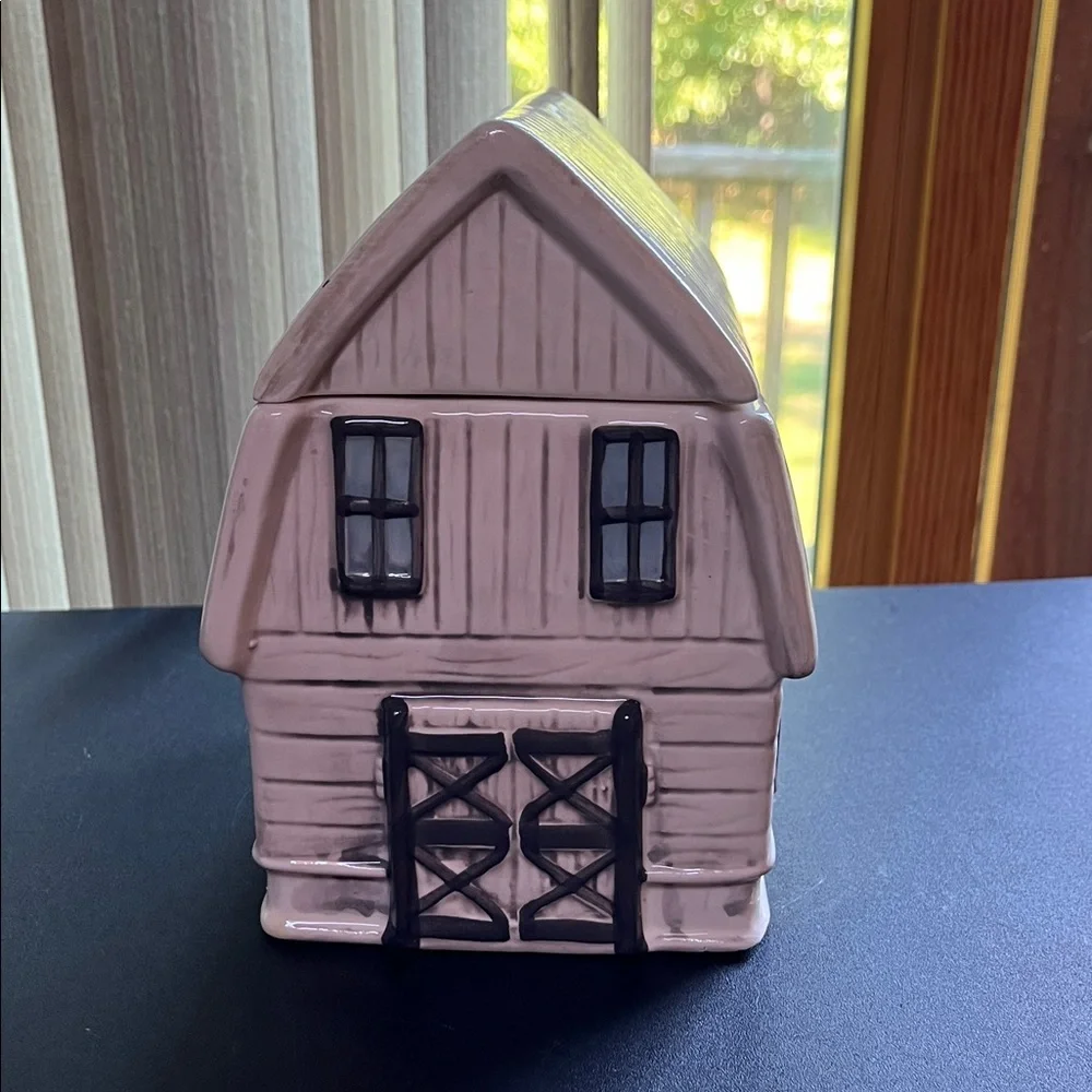 Pier 1 Barn Ceramic Cookie Jar